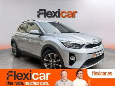 Usado Kia Stonic 101 CV (74 kW) 2019 Gris SUV