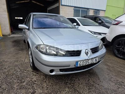 Gris / plata Usado 2005 Renault Laguna II Authentique Berlina | 1500 € (Precio justo)