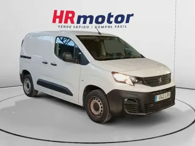 Usado Peugeot Partner S 102 CV (75 kW) 2021 Blanco Monovolumen