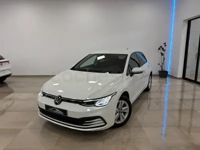 Usado VW Golf VIII Life 110 CV (80 kW) 2023 Blanco Berlina