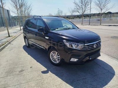 Usado Ssangyong (KGM) Rodius Limited 178 CV (130 kW) 2019 Negro Monovolumen