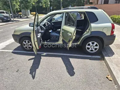 Usado Hyundai Tucson Style 112 CV (82 kW) 2005 Beige SUV