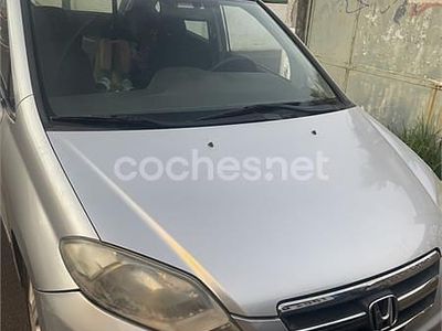 Gris / plata Usado 2007 Honda FR-V Monovolumen | 3700 €