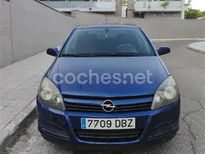 Usado Opel Astra Edition 80 CV (58 kW) 2004 Azul Berlina