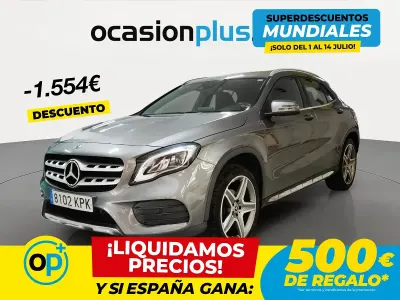 Usado Mercedes GLA180 122 CV (89 kW) 2018 Gris SUV
