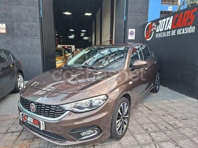 Marrón Usado 2016 Fiat Tipo Lounge Berlina | 8990 € (Precio justo)