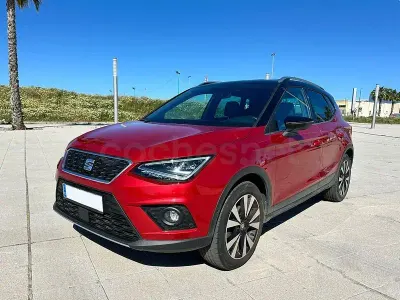Usado Seat Arona Ecomotive 95 CV (69 kW) 2020 Granate SUV