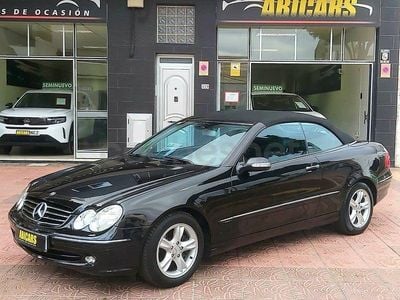 Negro Usado 2004 Mercedes CLK200 Avantgarde Descapotable | 9900 € (Un poco caro)