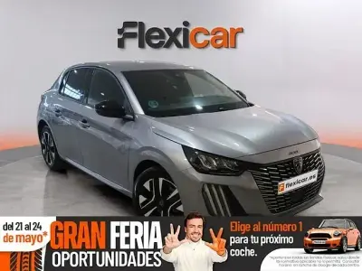 Usado Peugeot 208 Allure 100 CV (73 kW) 2025 Gris Utilitario
