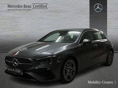 Usado Mercedes A180 AMG line 116 CV (85 kW) 2024 Gris montaña Berlina