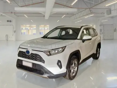 Usado Toyota RAV4 Hybrid Advance 218 CV (160 kW) 2022 Blanco SUV