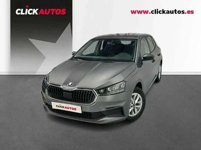 Gris Usado 2025 Skoda Fabia Essence Utilitario | 14.000 € (Buen precio)