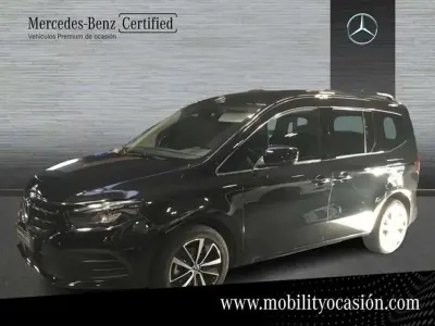 Usado Mercedes EQT200 2025 Negro Monovolumen