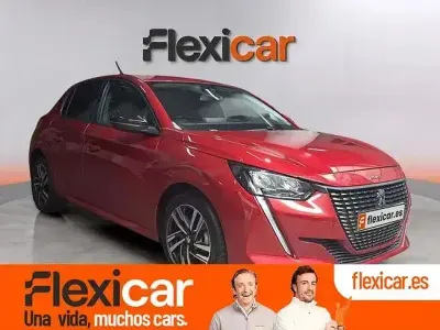 Usado Peugeot 208 Allure 100 CV (73 kW) 2023 Rojo Utilitario