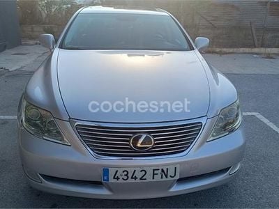 Gris / plata Usado 2007 Lexus LS460 President Line Berlina | 10.000 €
