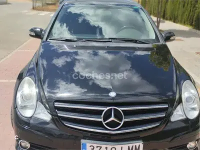 Usado Mercedes R300 190 CV (139 kW) 2010 Negro Familiar