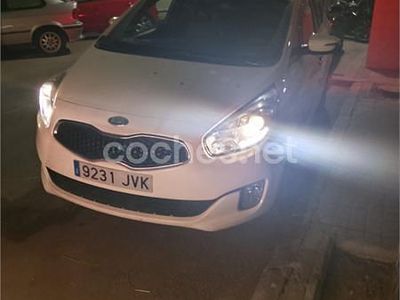 Usado Kia Carens 115 CV (84 kW) 2016 Blanco Monovolumen