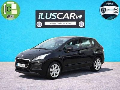 Usado Peugeot 3008 Access 120 CV (88 kW) 2015 Negro Familiar