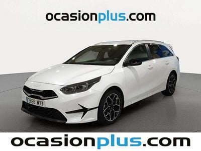 Usado Kia Ceed Style 100 CV (73 kW) 2025 Blanco Utilitario