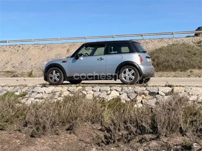 Usado Mini Cooper 116 CV (85 kW) 2006 Gris / plata Utilitario