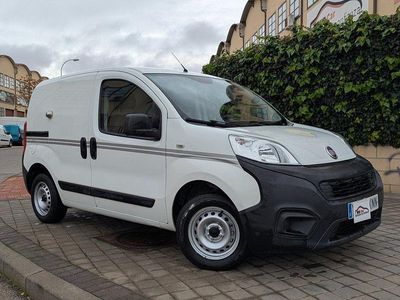 Blanco Usado 2018 Fiat Fiorino Monovolumen | 7950 € (Precio justo)