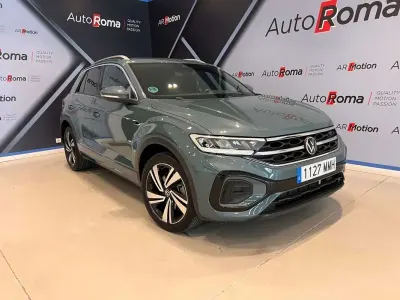 Usado VW T-Roc R-line 150 CV (110 kW) 2024 Gris SUV