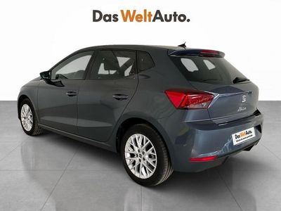 Usado Seat Ibiza 115 CV (84 kW) 2024 Gris Utilitario