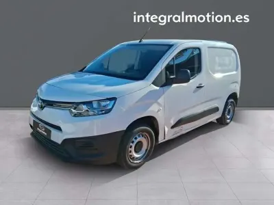 Usado Toyota Proace City City 102 CV (75 kW) 2021 Blanco Monovolumen