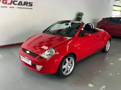 Usado Ford SportKa 95 CV (69 kW) 2003 Rojo Utilitario