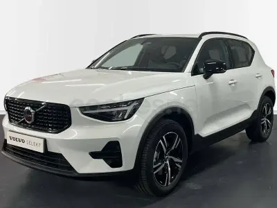 Nuevo Volvo XC40 Plus 163 CV (119 kW) 2026 Blanco SUV