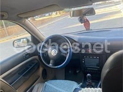 Usado VW Golf IV Highline 130 CV (95 kW) 2001 Azul Berlina