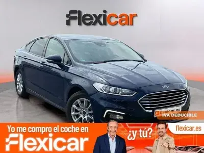 Usado Ford Mondeo Trend 187 CV (137 kW) 2021 Azul Berlina