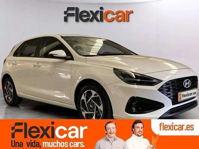Blanco Usado 2024 Hyundai i30 Berlina | 19.490 € (Precio justo)