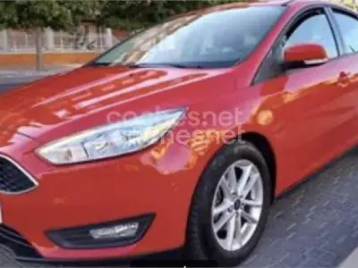 Usado Ford Focus Business Edition 120 CV (88 kW) 2018 Rojo Berlina