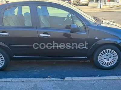 Usado Citroën C3 Exclusive 110 CV (80 kW) 2003 Negro Berlina