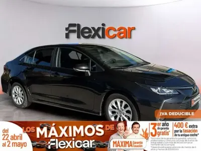 Używany Toyota Corolla Active 125 KM (91 kW) 2023 Czarny Sedan/Limuzyna