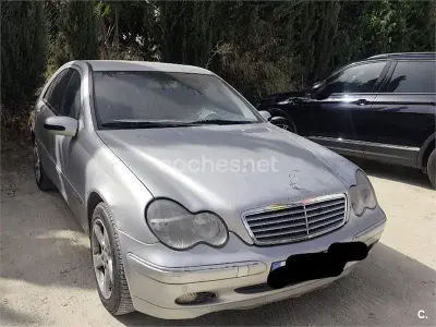 Usado Mercedes C270 Elegance 170 CV (125 kW) 2002 Blanco Berlina