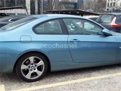 Usado BMW 320 177 CV (130 kW) 2009 Azul Coupe