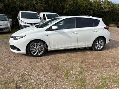 Toyota Auris Hybrid