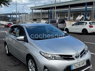 Toyota Auris Hybrid