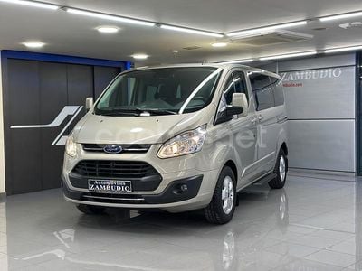 Usado Ford Tourneo Titanium 130 CV (95 kW) 2016 Gris / plata Monovolumen