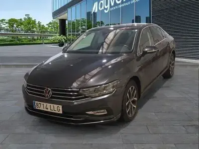 Begagnad VW Passat Executive 150 HK (110 kW) 2020 Grå Sedan