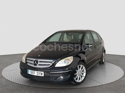 Mercedes B200
