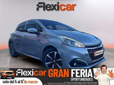 Usado Peugeot 208 GT-line 110 CV (80 kW) 2018 Gris Utilitario