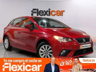 Usado Seat Ibiza Style 75 CV (55 kW) 2018 Rojo Utilitario