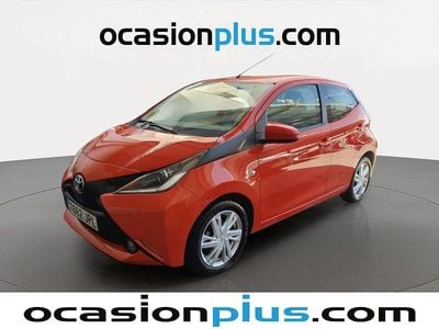 Occasion Toyota Aygo X-play 69 PK (50 kW) 2016 Oranje Hatchback