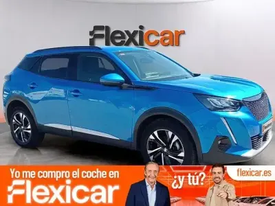 Usado Peugeot 2008 Allure 130 CV (95 kW) 2021 Azul SUV