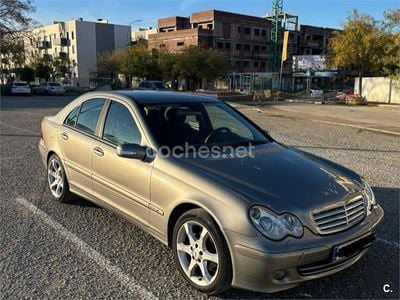 Usado Mercedes C200 Sport Edition 122 CV (89 kW) 2006 Gris / plata Berlina