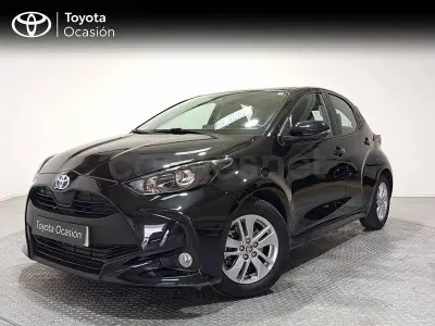 Käytetty Toyota Yaris Hybrid Business Edition 116 HP (85 kW) 2021 Musta Sedan