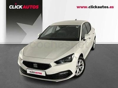 Begagnad Seat Leon Style 110 HK (80 kW) 2024 Vit Sedan